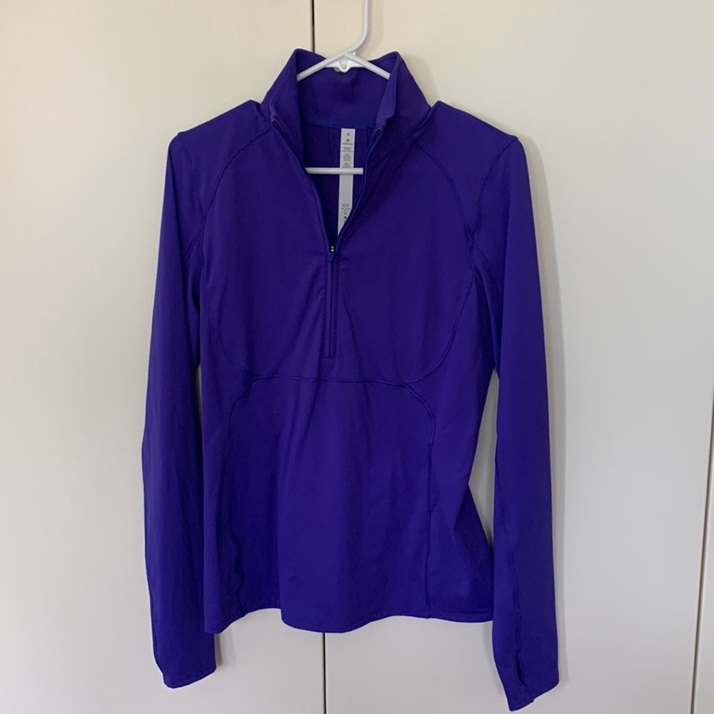 Lululemon athletic top